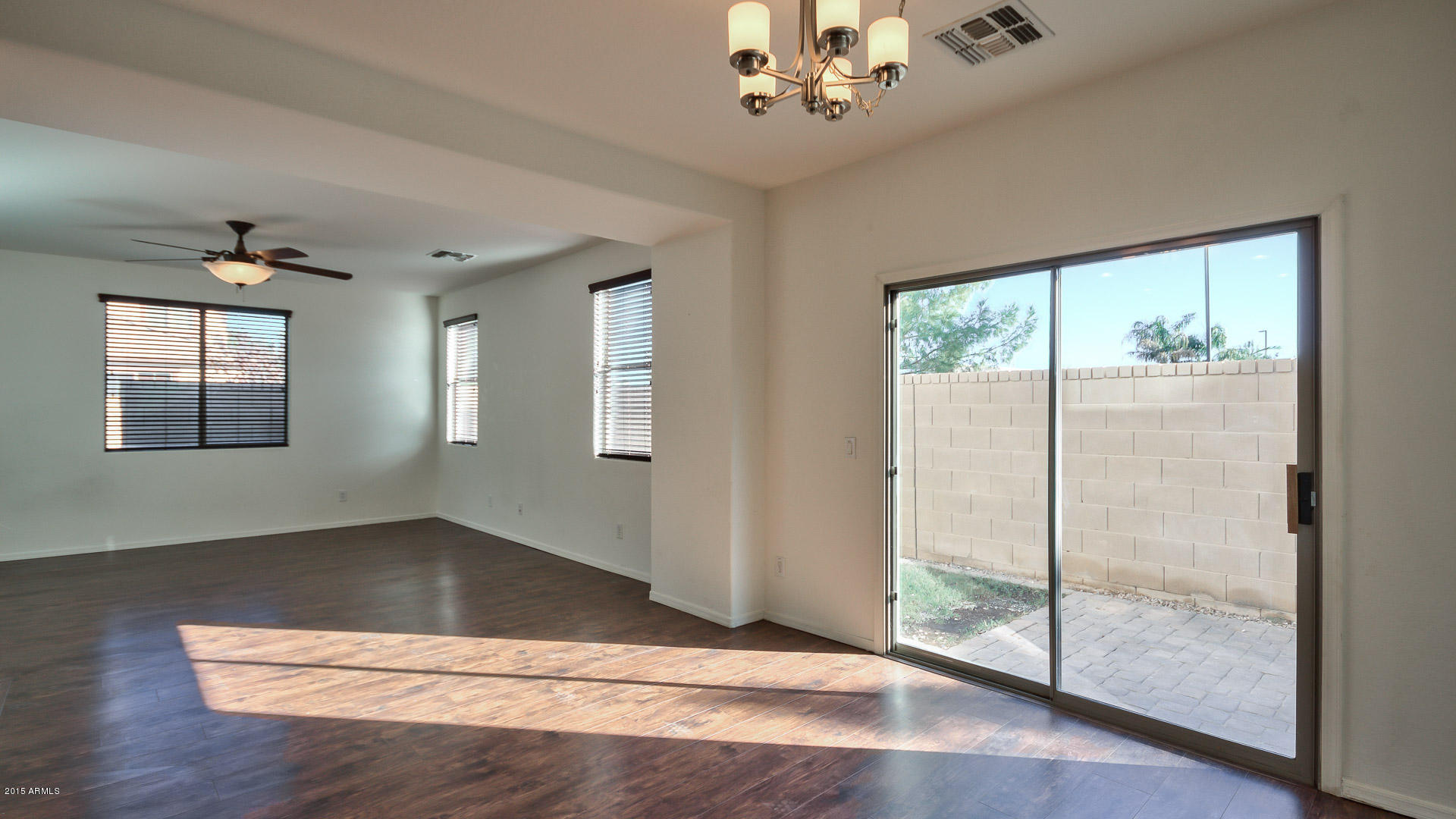3941 South Rim Road Gilbert, AZ 85297 - Photo 8 of 29 Greatroom 1
