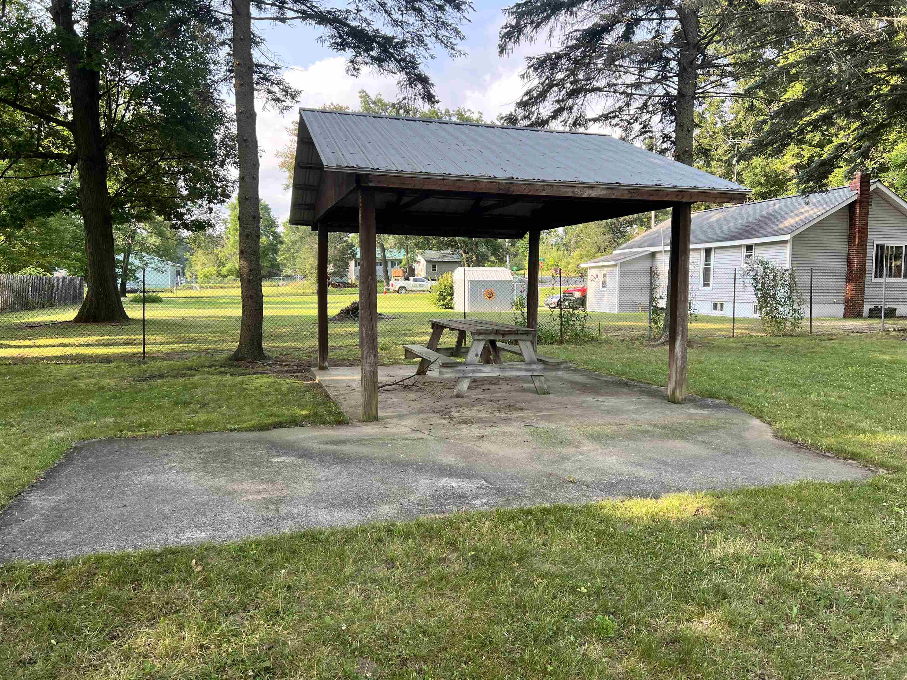 367 West Oak Street Harrison, MI 48625 - Photo 6 of 14