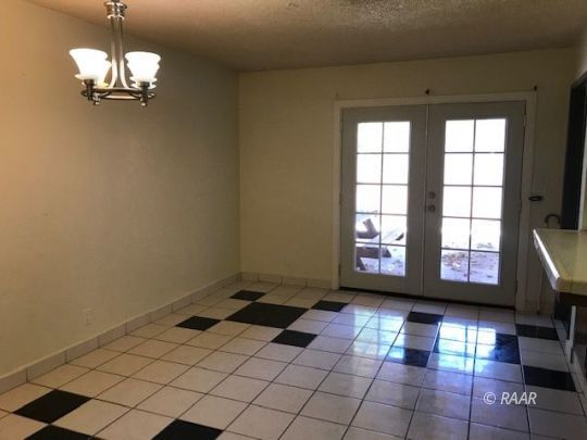 532 East California Avenue Ridgecrest, CA 93555 - Photo 5 of 17