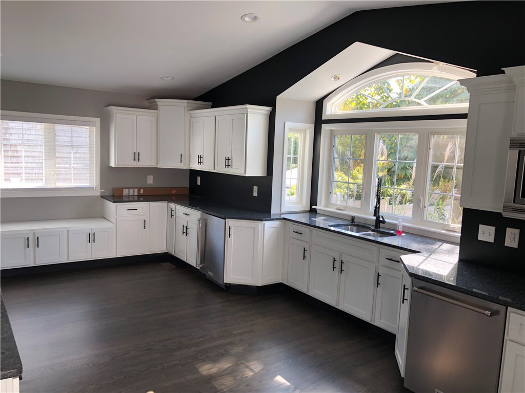 21 Kennedy Drive Warwick, RI 02889 - Photo 16 of 49