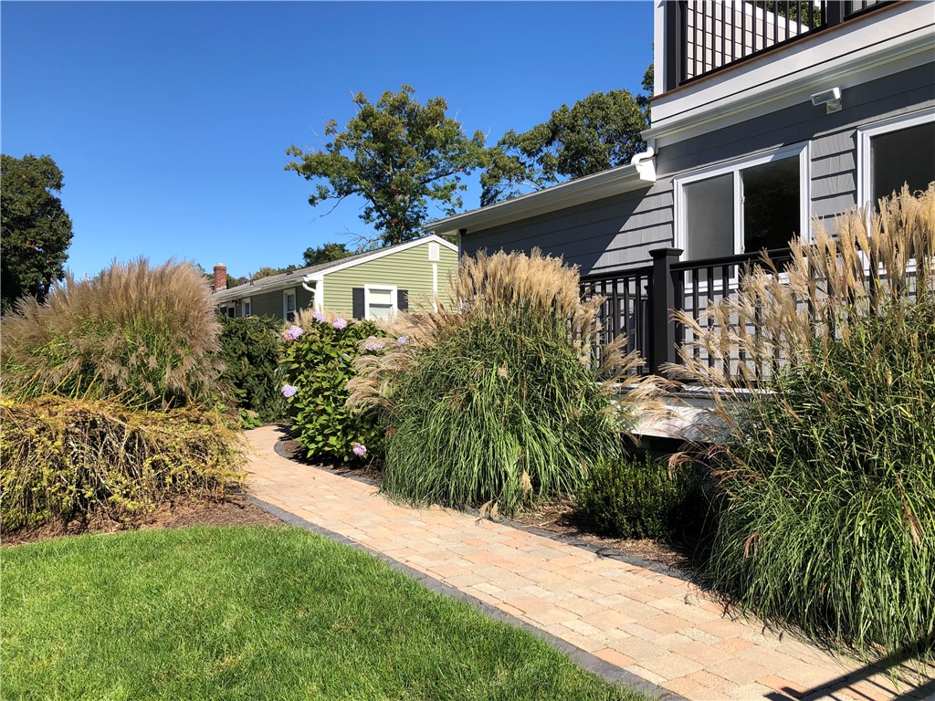 21 Kennedy Drive Warwick, RI 02889 - Photo 7 of 49