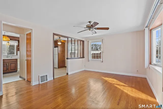 $689,900 | 250 Szost Drive, Fairfield, CT 06824