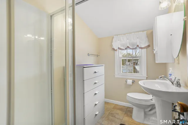 $689,900 | 250 Szost Drive, Fairfield, CT 06824