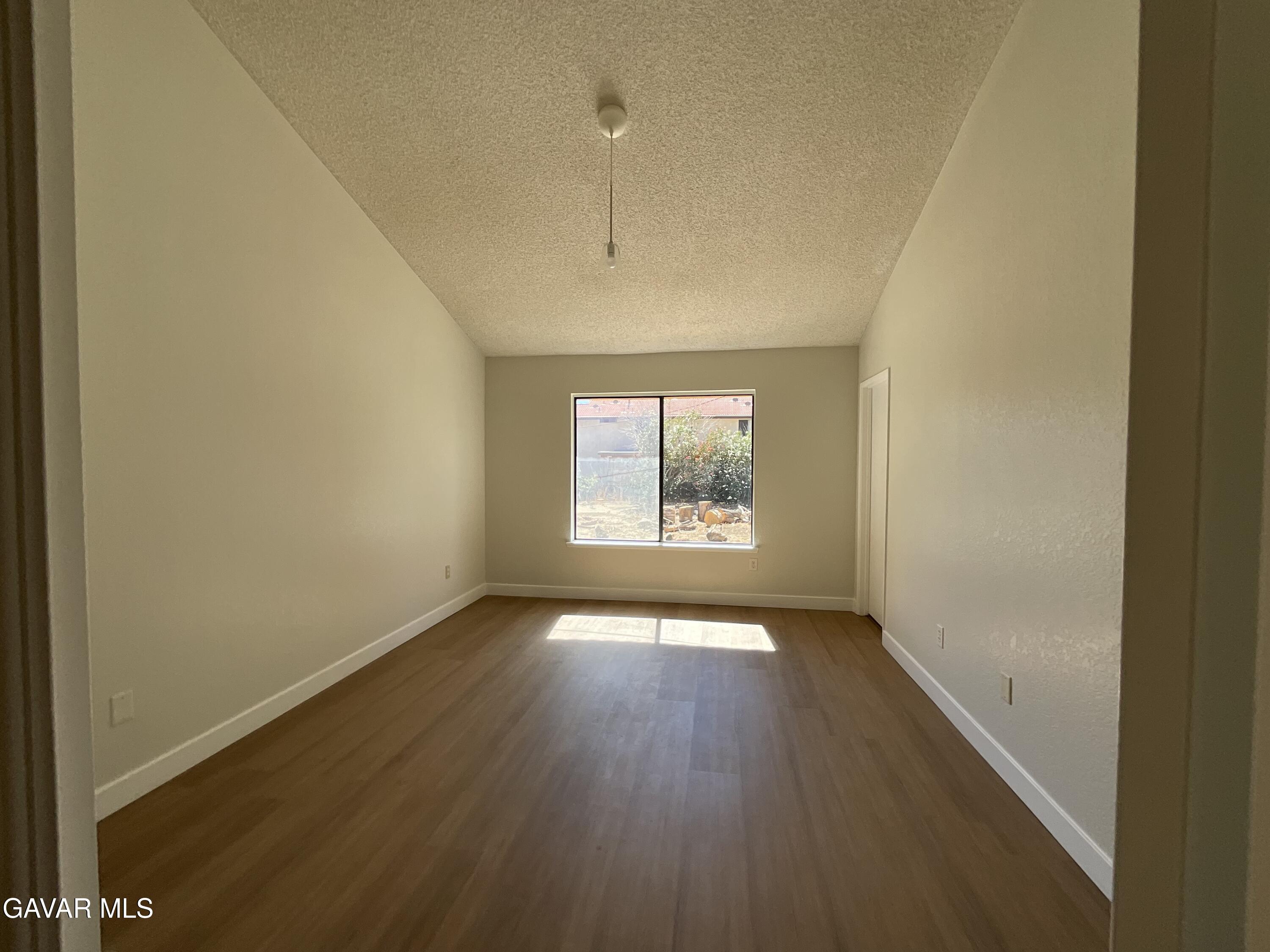 37539 Rose Street Palmdale, CA 93552 - Photo 15 of 26 IMG_1218