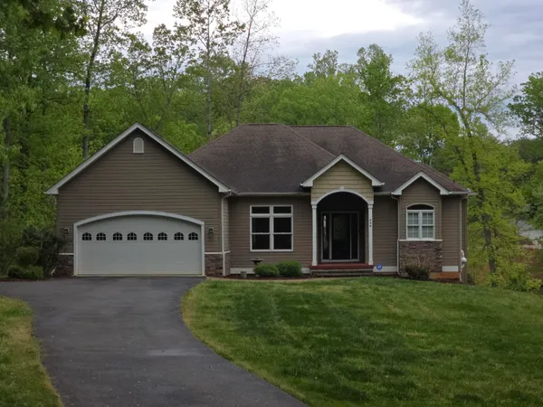 $3,850 | 248 Woodbrook Road, Moneta, VA 24121
