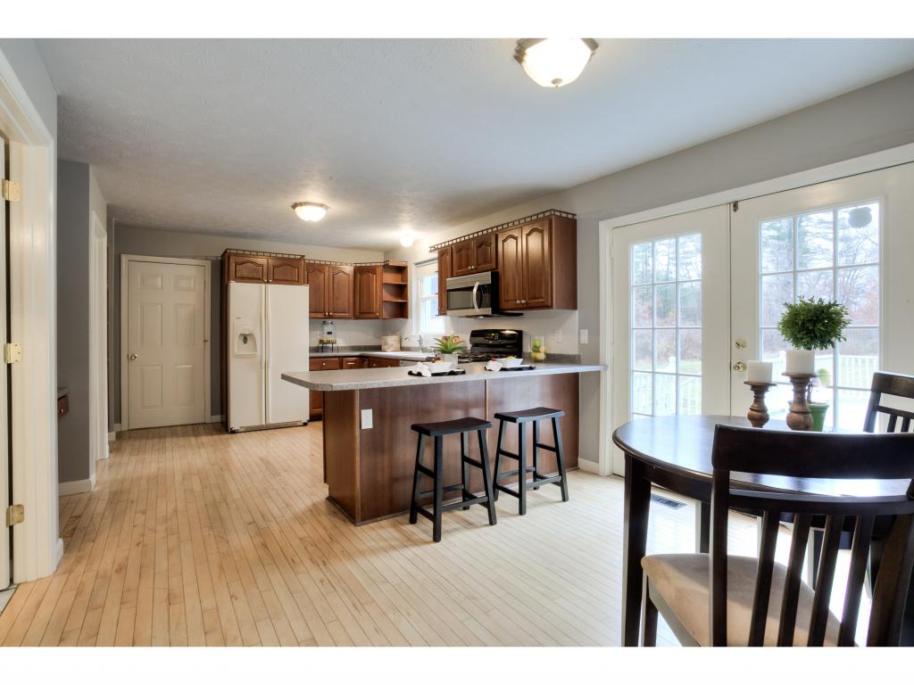 3 Woodridge Road Merrimack, NH 03054 - Photo 8 of 36
