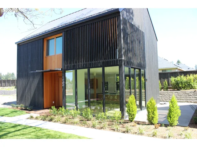 $715,000 | 11909 Northeast 57th Court, Unit LOT 4, Vancouver, WA 98686