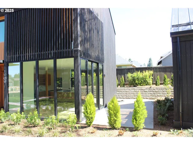 $715,000 | 11909 Northeast 57th Court, Unit LOT 4, Vancouver, WA 98686