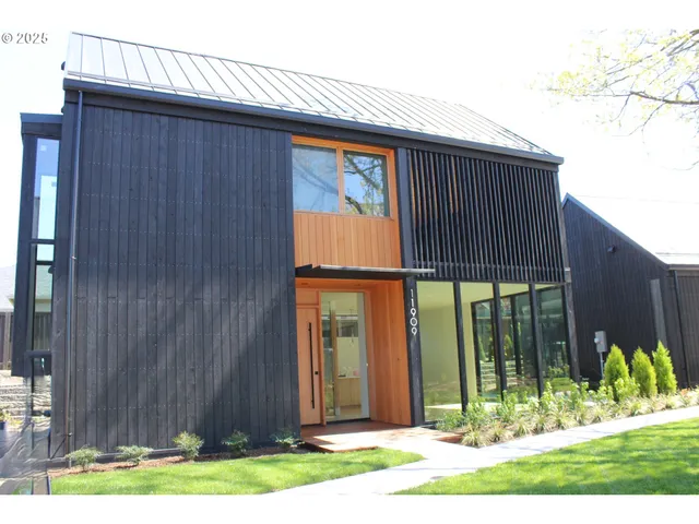 $715,000 | 11909 Northeast 57th Court, Unit LOT 4, Vancouver, WA 98686