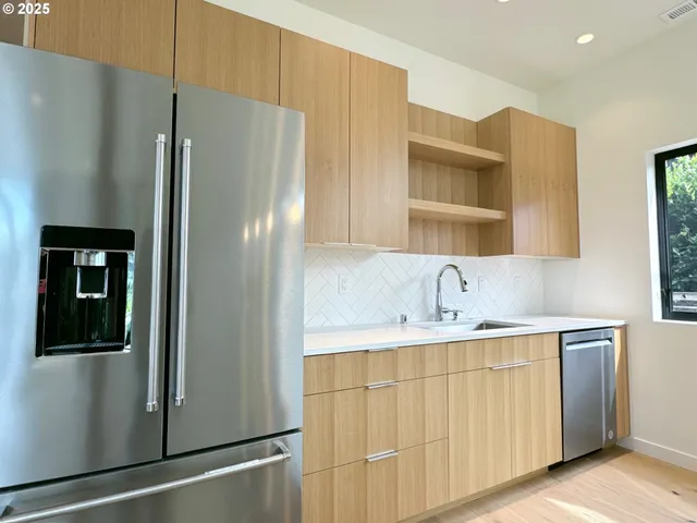 $715,000 | 11909 Northeast 57th Court, Unit LOT 4, Vancouver, WA 98686