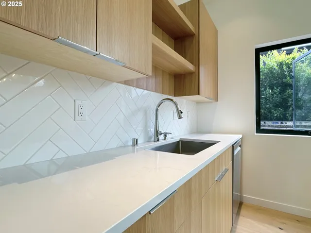 $715,000 | 11909 Northeast 57th Court, Unit LOT 4, Vancouver, WA 98686