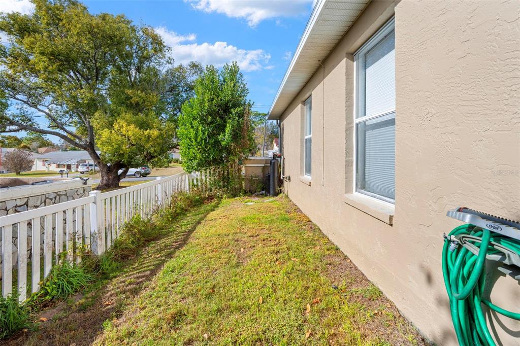 5178 Roble Avenue Spring Hill, FL 34608 - Photo 10 of 51