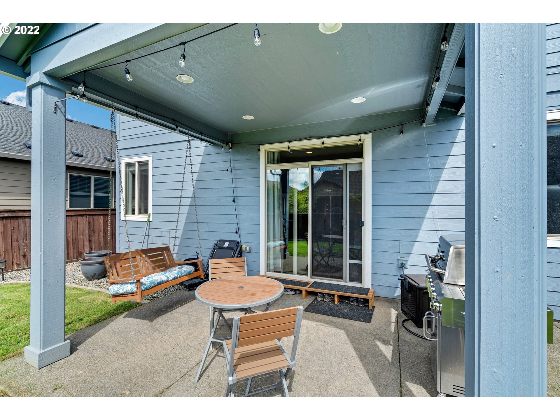 215 North 40th Avenue Ridgefield, WA 98642 - Photo 27 of 31 Covered Patio