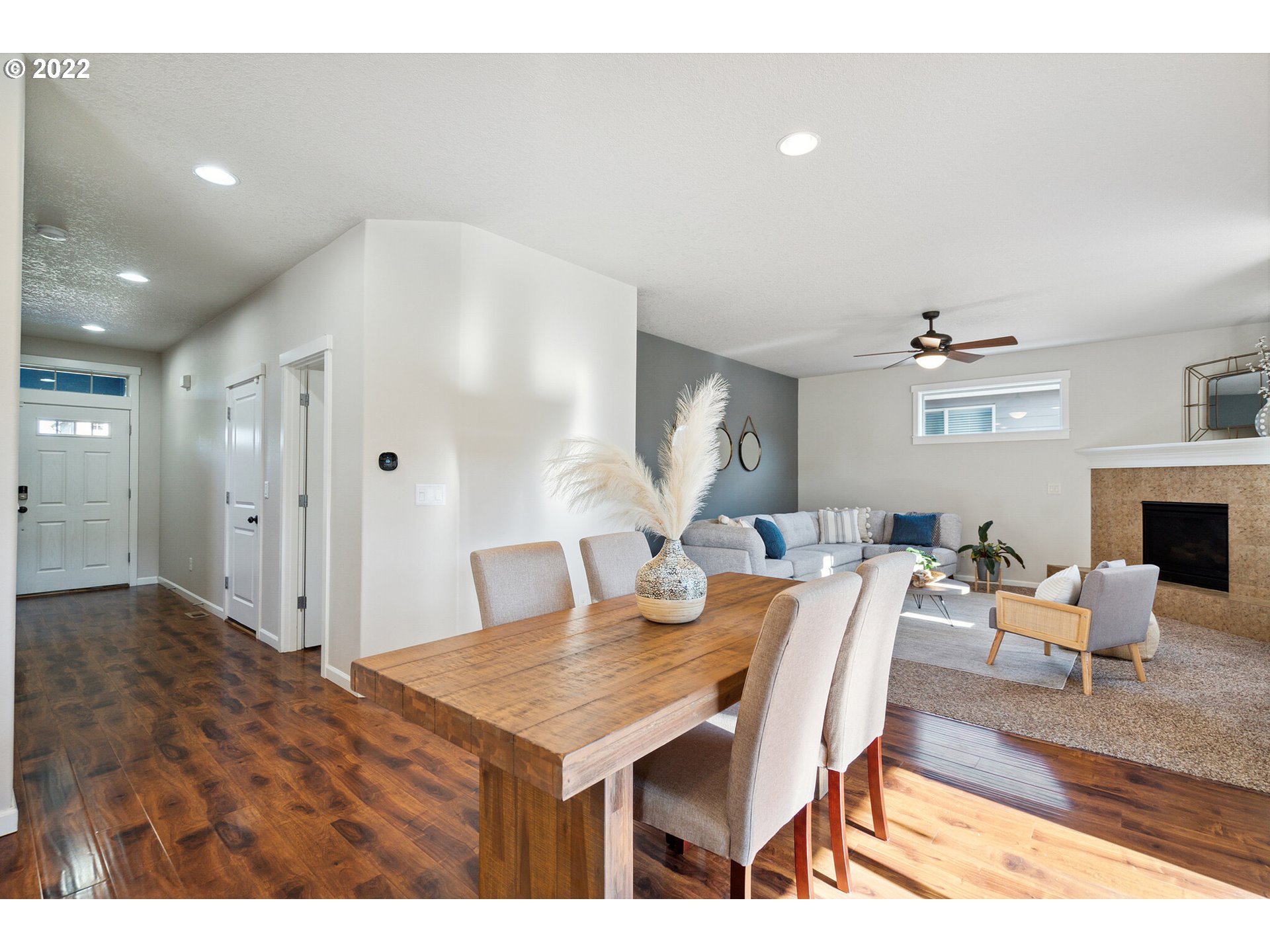 215 North 40th Avenue Ridgefield, WA 98642 - Photo 7 of 31 Great Room