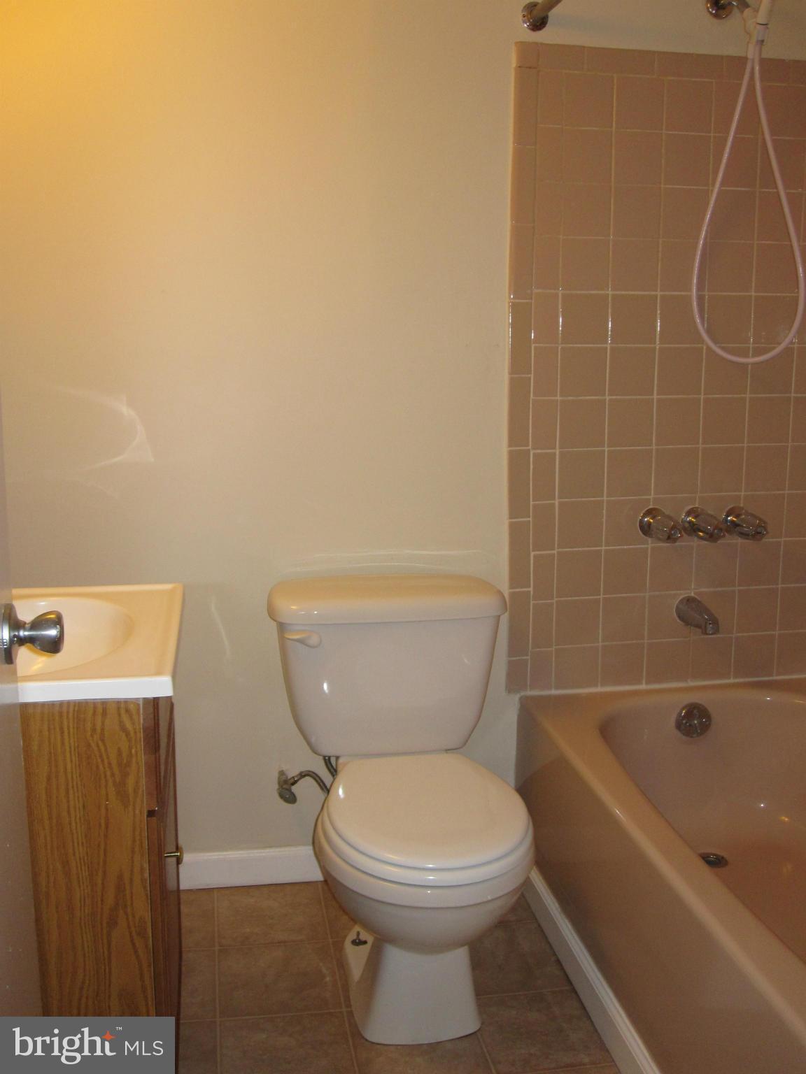 10916 Rock Coast Road Columbia, MD 21044 - Photo 17 of 25 Bath