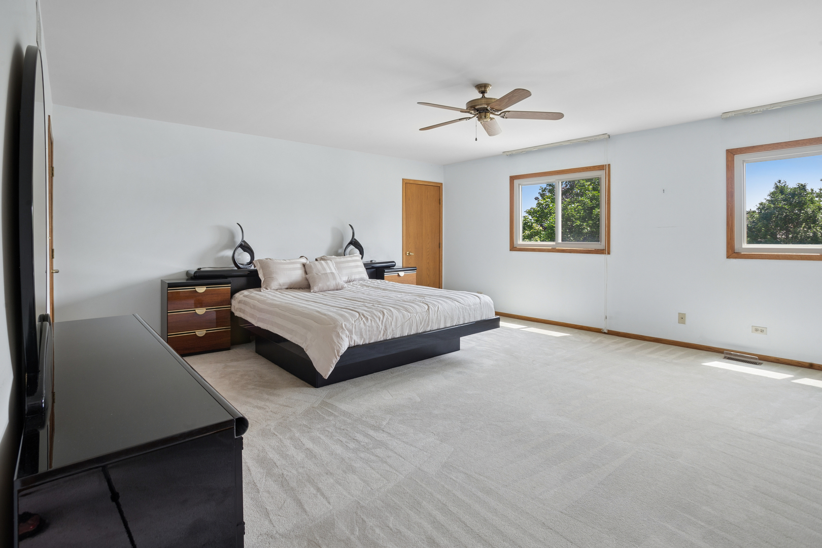 1280 Aspen Way Addison, IL 60101 - Photo 13 of 22