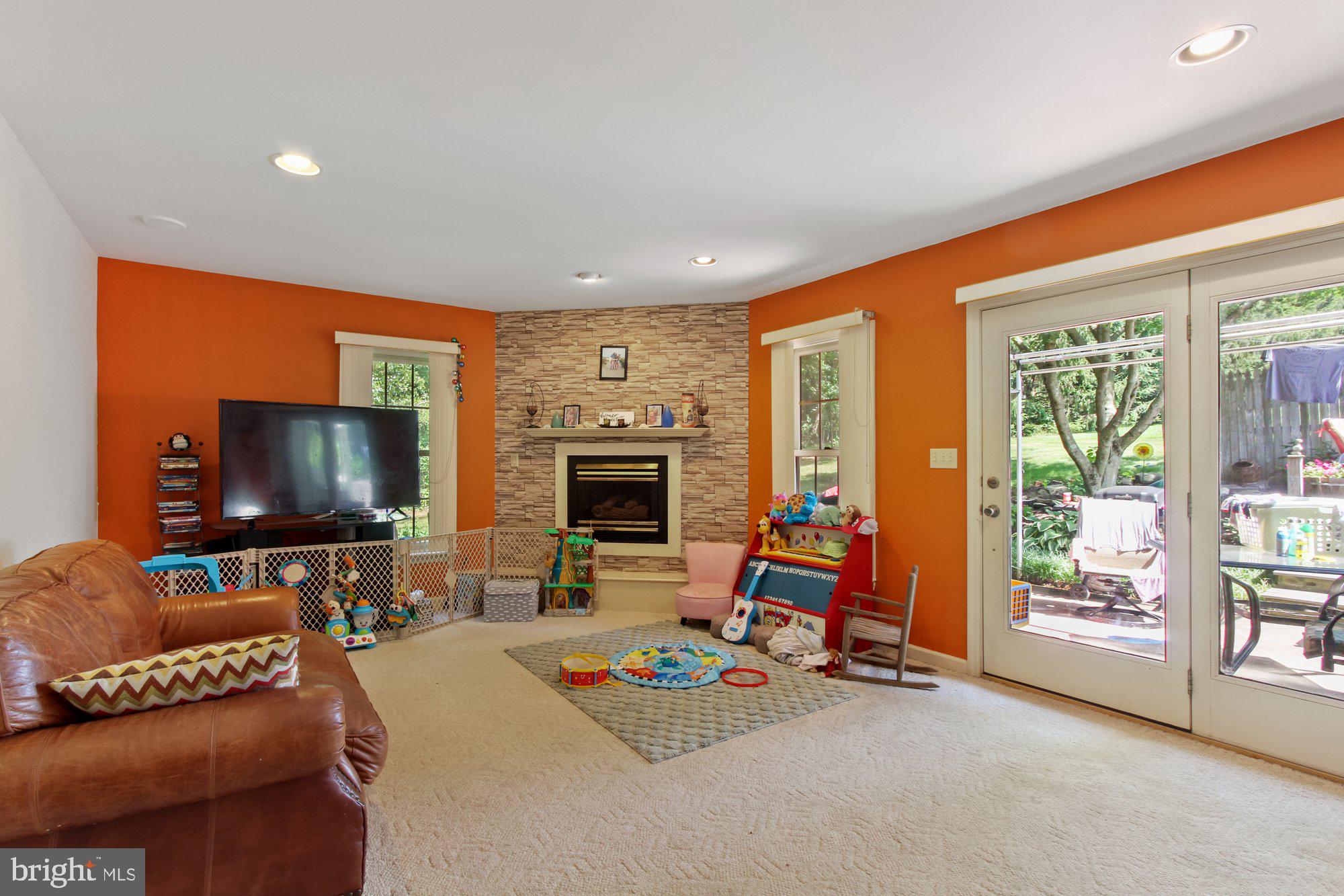 1050 Lombard Road Red Lion, PA 17356 - Photo 14 of 28 Gallery Image 14