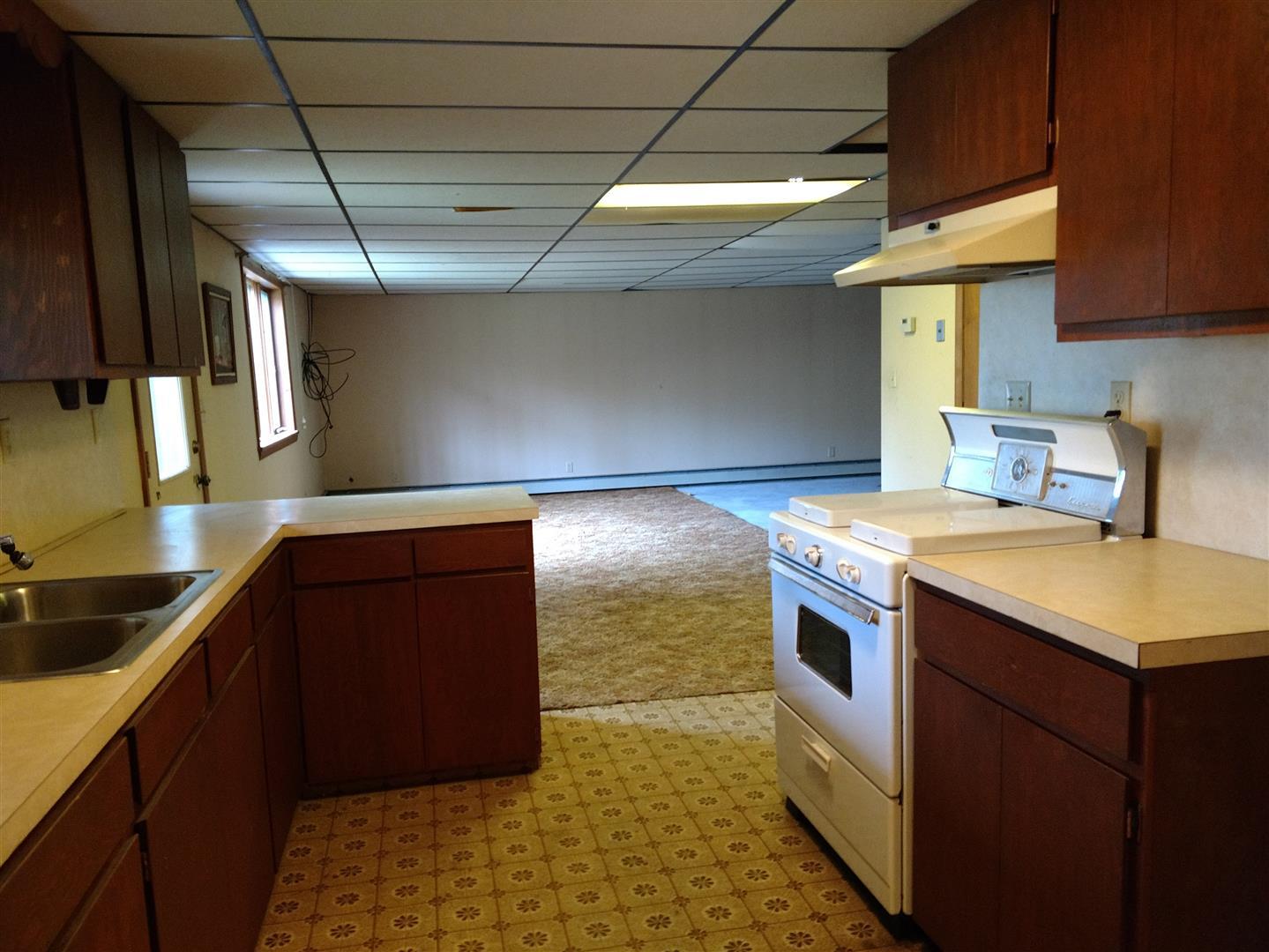 6105 Ridge Road Cheboygan, MI 49721 - Photo 10 of 16 Gallery Image 10