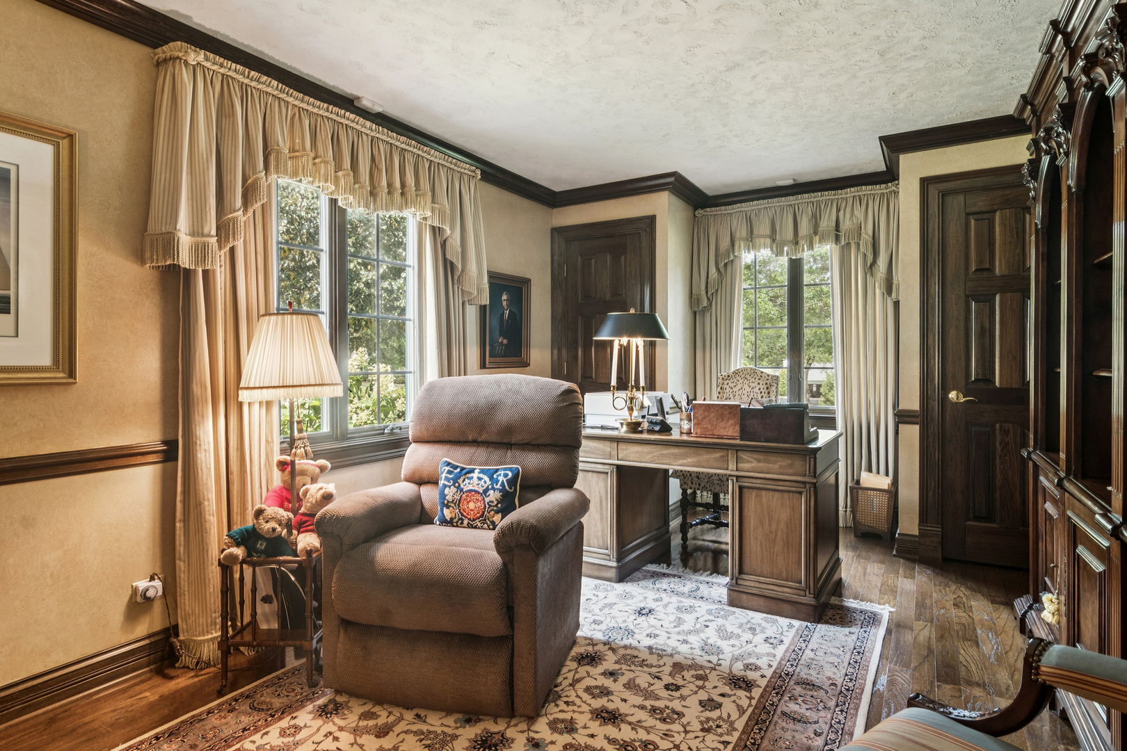 354 Grayfriars Lane Inverness, IL 60067 - Photo 16 of 43 Gallery Image 16