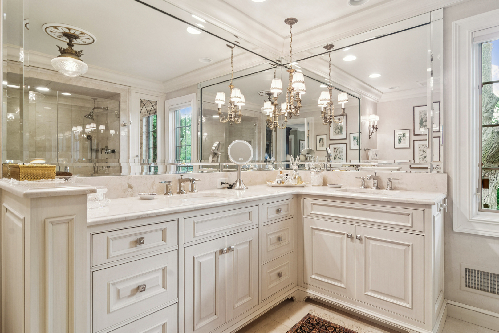 354 Grayfriars Lane Inverness, IL 60067 - Photo 19 of 43 Gallery Image 19