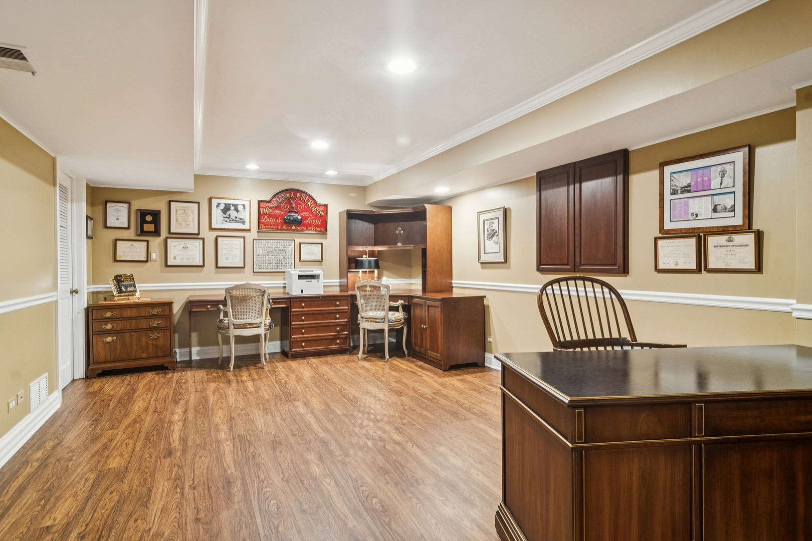 354 Grayfriars Lane Inverness, IL 60067 - Photo 27 of 43 Gallery Image 27