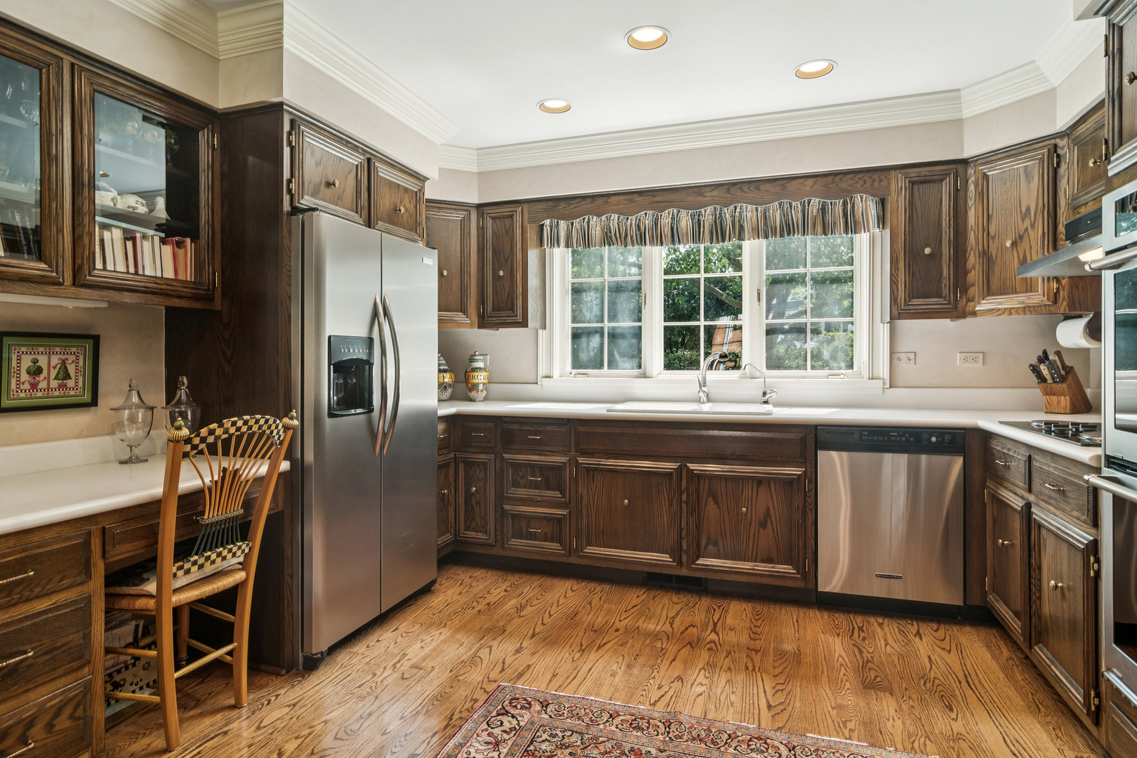 354 Grayfriars Lane Inverness, IL 60067 - Photo 8 of 43 Gallery Image 8