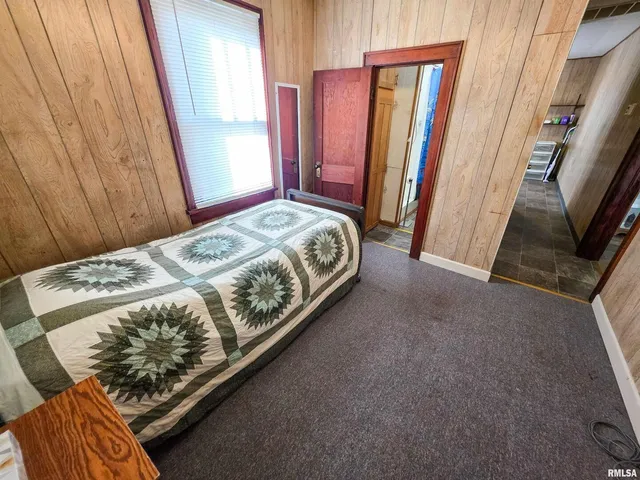 $72,900 | 7847 Old Highway 50, Flora, IL 62839