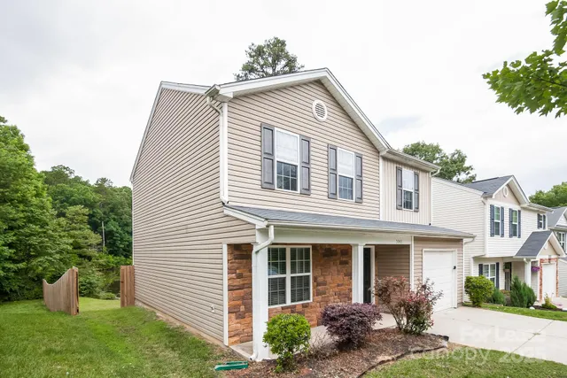 $1,890 | 5943 Sullins Road, Charlotte, NC 28214