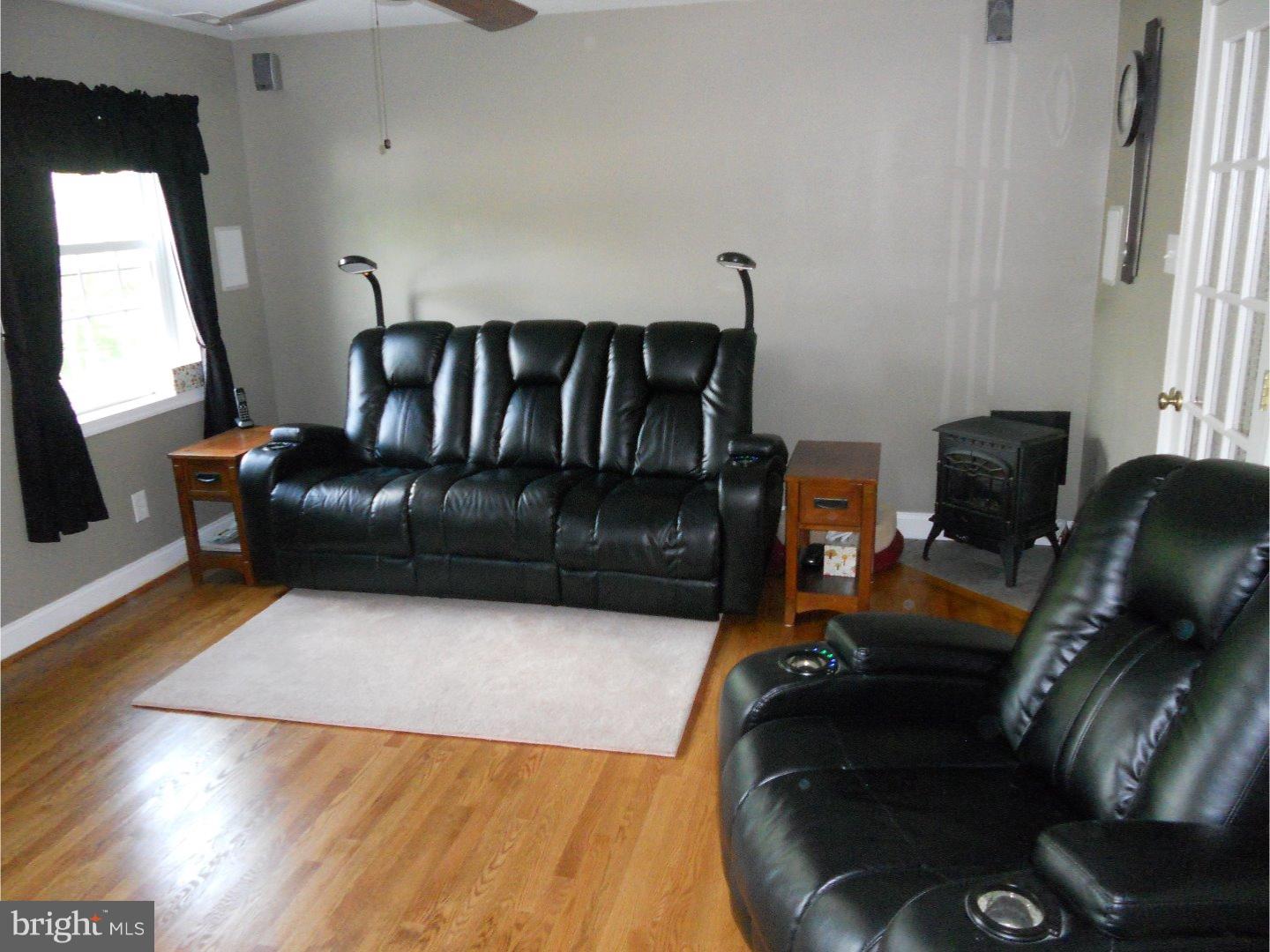 524 Prospect Road Springfield, PA 19064 - Photo 9 of 20 Family Room