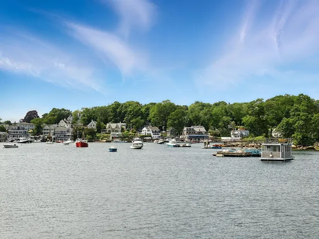 $1,999,000 | 672 Washington Street, Gloucester, MA 01930