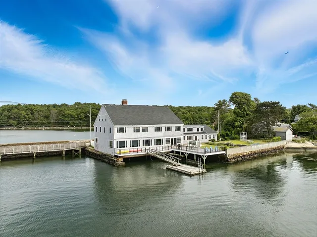 a view of houses with lake view