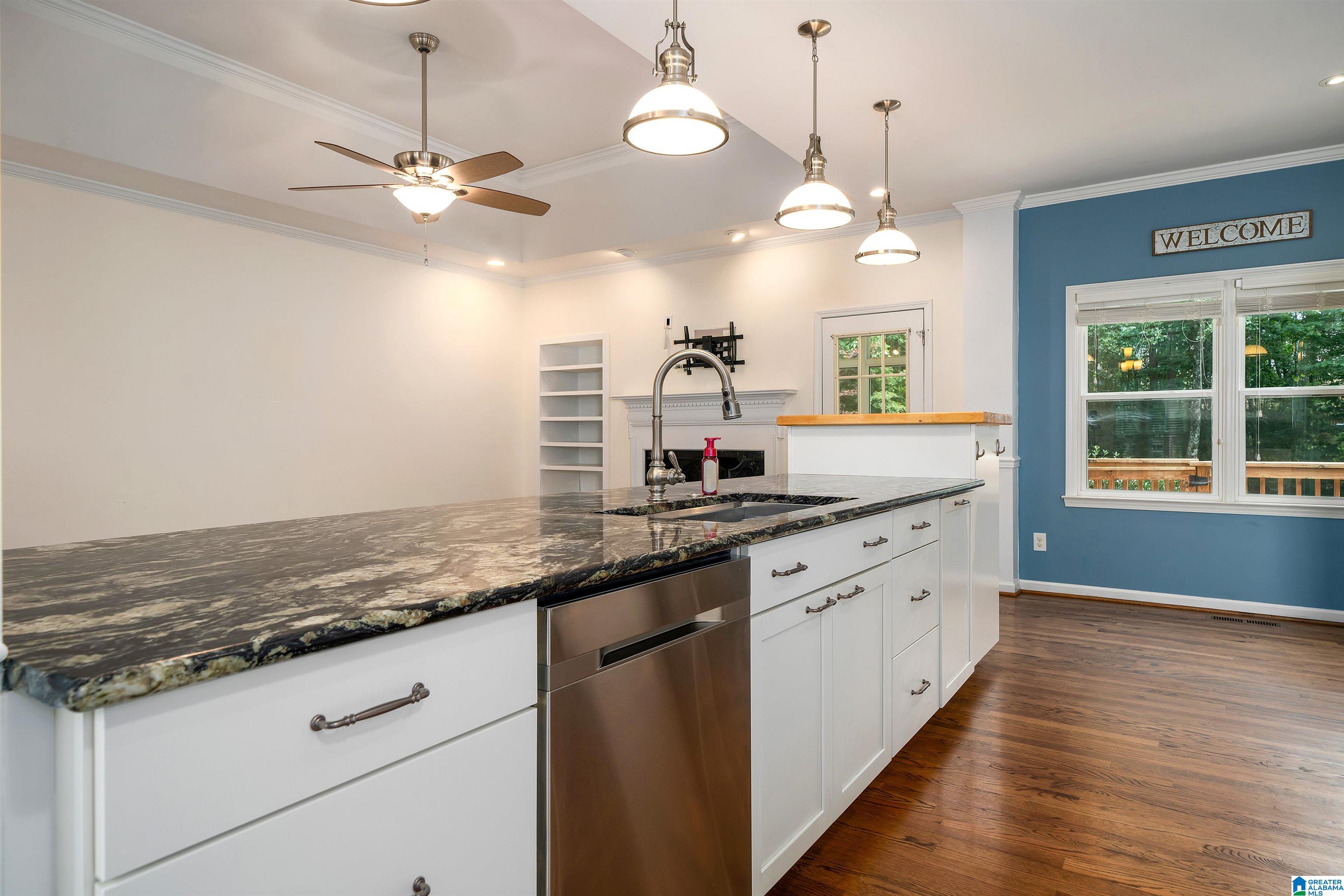 400 Lane Park Trail Alabaster, AL 35114 - Photo 13 of 31