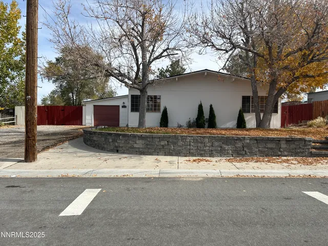 a house view with a outdoor space