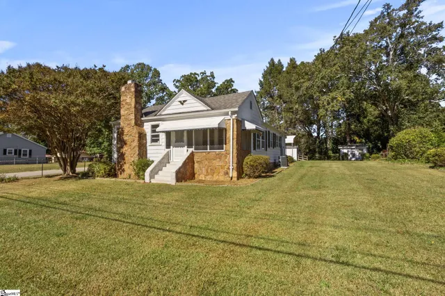 $269,900 | 401 Rogers Avenue, Greenville, SC 29617