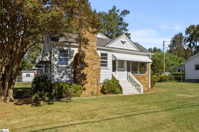 $269,900 | 401 Rogers Avenue, Greenville, SC 29617
