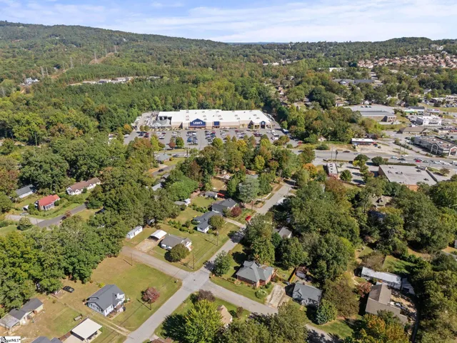 $269,900 | 401 Rogers Avenue, Greenville, SC 29617