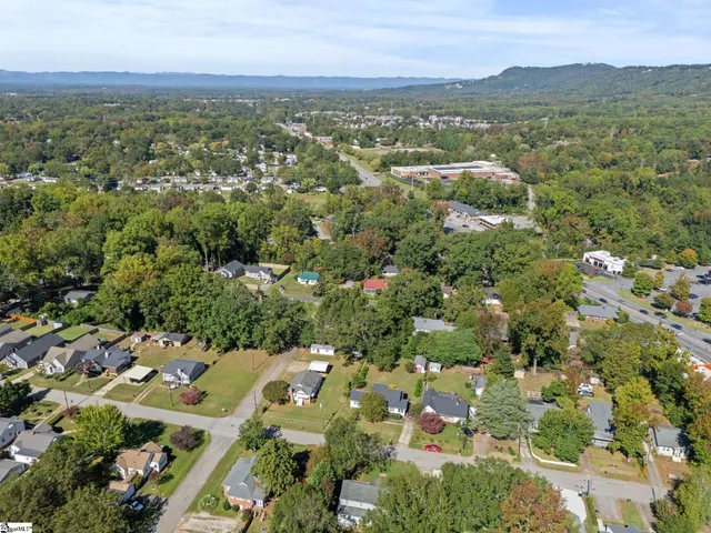 $269,900 | 401 Rogers Avenue, Greenville, SC 29617