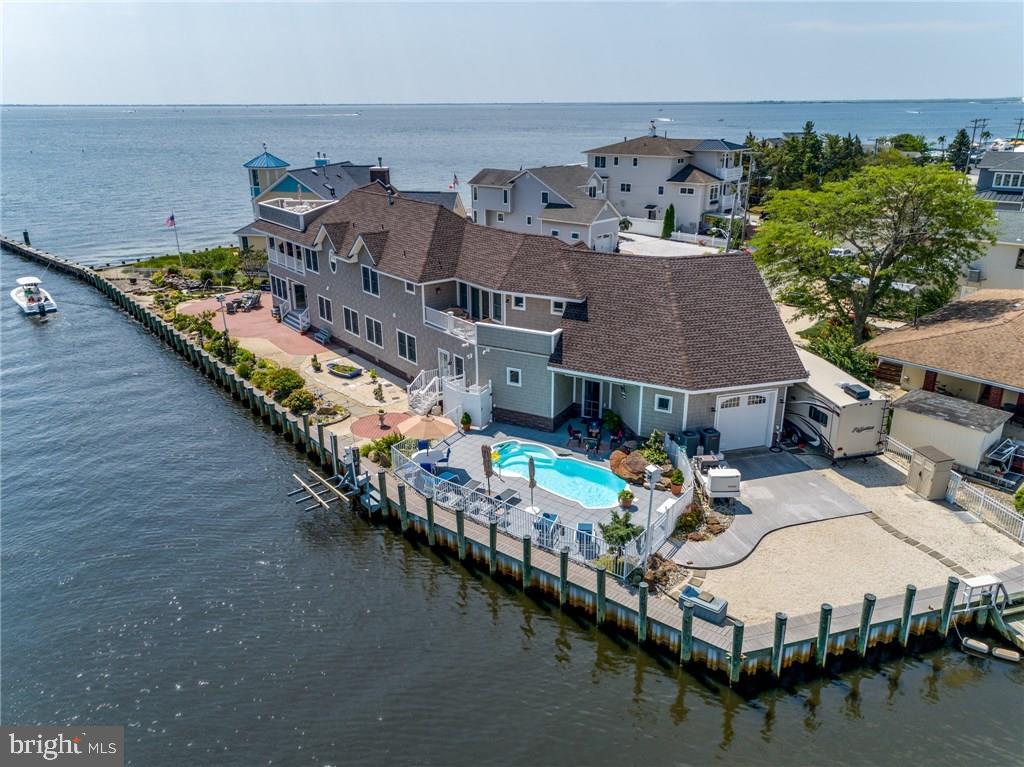 17 Point Road Waretown, NJ 08758 - Photo 4 of 57 Gallery Image 4