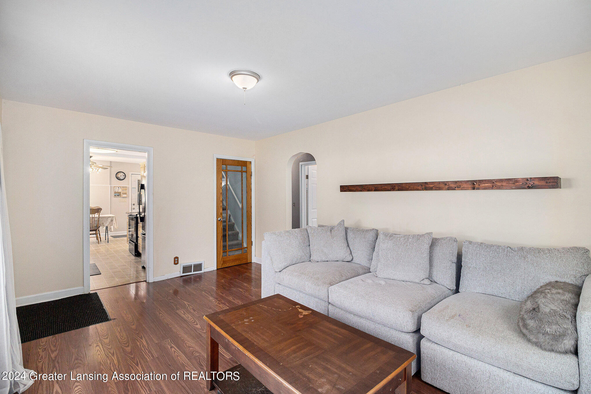 1378 Valley View Road Lansing, MI 48906 - Photo 6 of 26 1378 valleyview 5