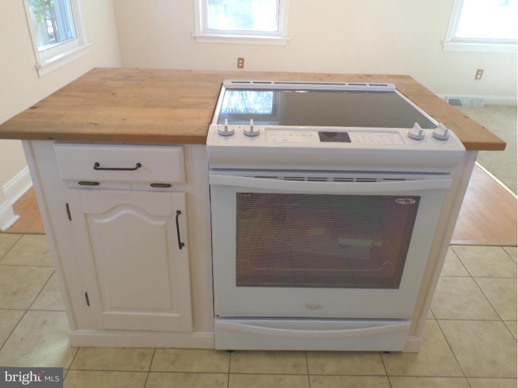 1803 Laurel Road Edgewater, MD 21037 - Photo 8 of 16 Island