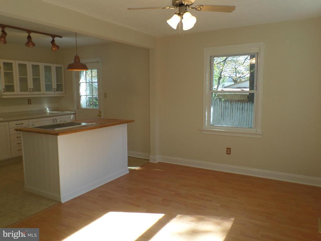 1803 Laurel Road Edgewater, MD 21037 - Photo 10 of 16 Dining Room