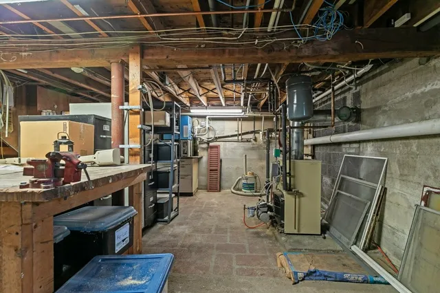 $725,000 | 74 Valley Road, Middletown, RI 02842