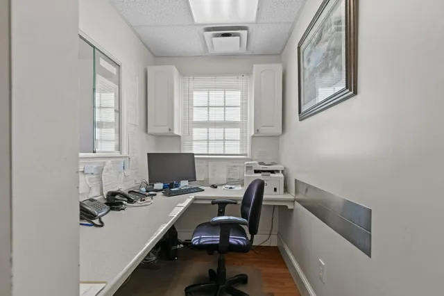 $725,000 | 74 Valley Road, Middletown, RI 02842