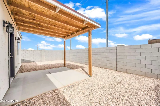 a view of empty room