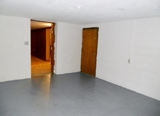 4674 Wingate Road Columbus, OH 43232 - Photo 24 of 25 Gallery Image 24