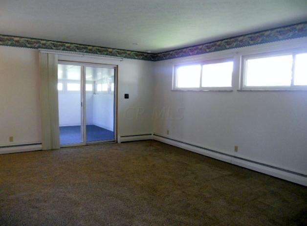 4674 Wingate Road Columbus, OH 43232 - Photo 9 of 25 Gallery Image 9