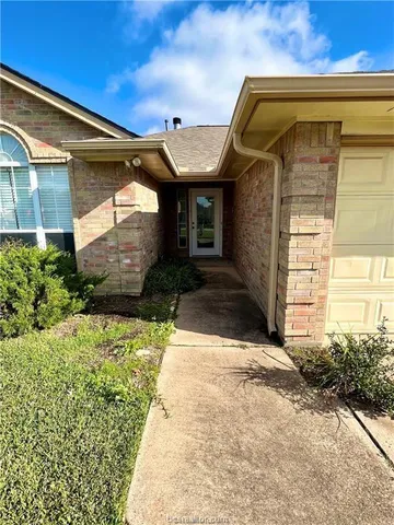 $2,300 | 3605 Vienna Drive, College Station, TX 77845
