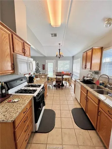 $2,300 | 3605 Vienna Drive, College Station, TX 77845