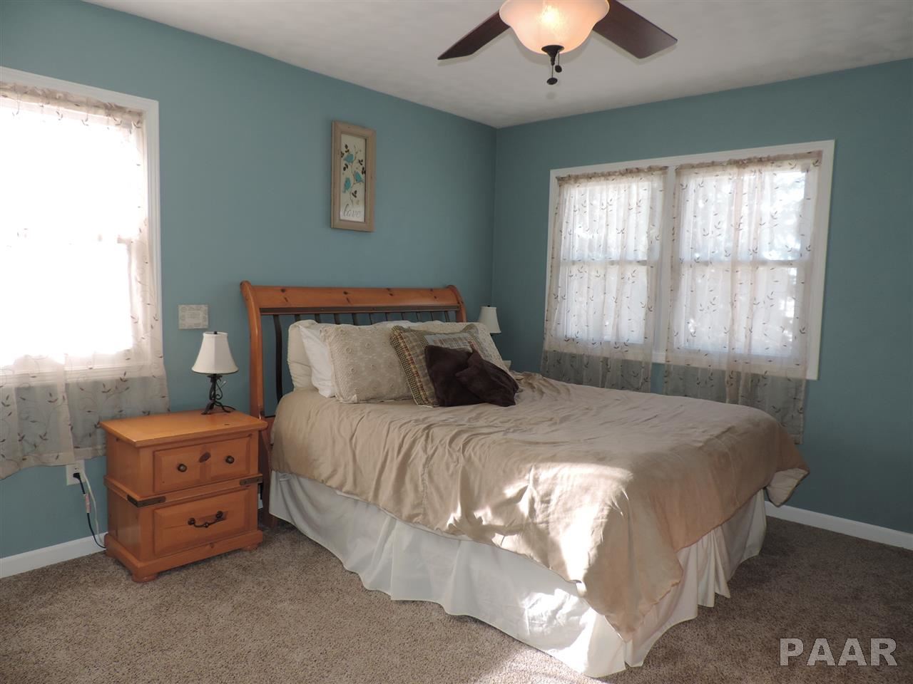 10658 Pfanz Road Pekin, IL 61554 - Photo 8 of 21
