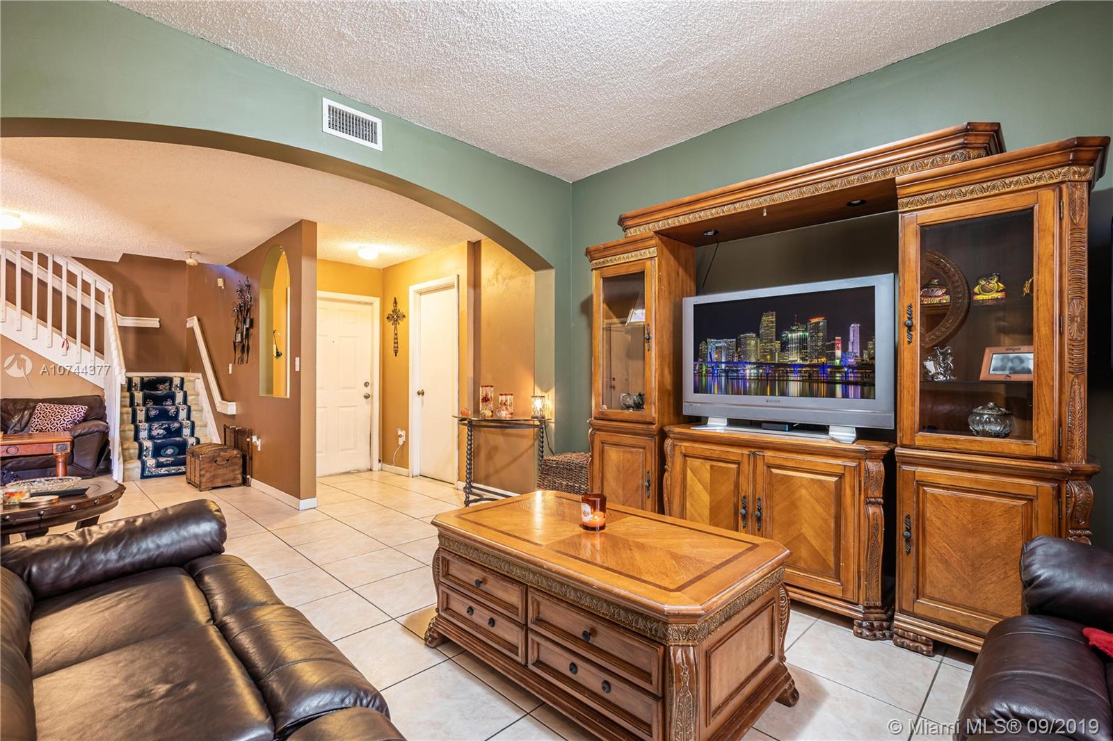 16004 Southwest 87th Terrace Miami, FL 33193 - Photo 15 of 38